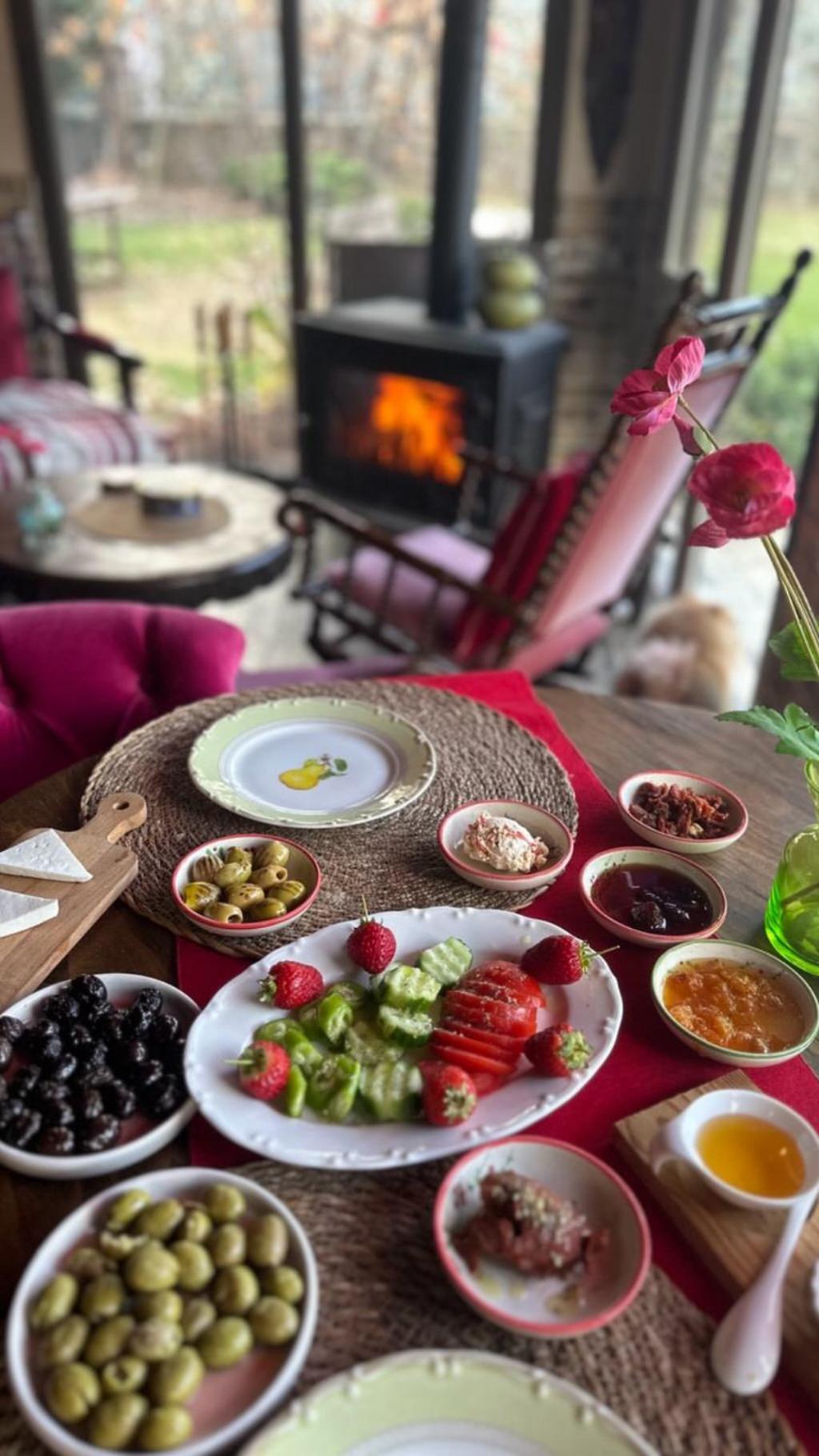 Seyyah Cafe Bungalows Aliaga 외부 사진